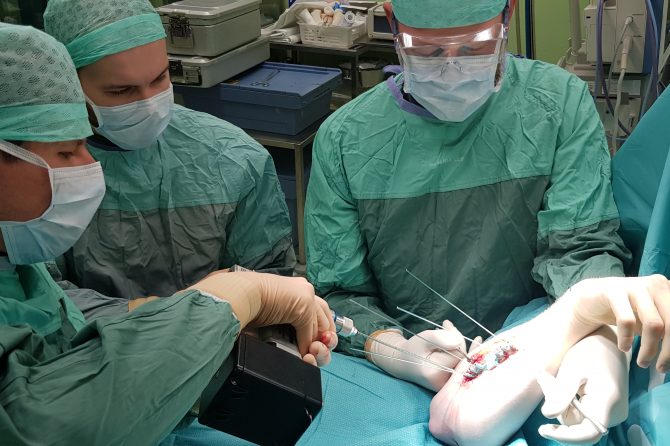 Innowacyjna operacja osteotomii korekcyjnej kości przedramienia