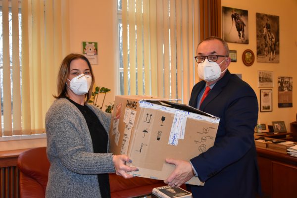 Darowizna w postaci defibrylatora od Fundacji „Wspieranie Nauki i Ochrony Zdrowia”  dla Oddziału Intensywnej Opieki Medycznej i Pooperacyjnej Ortopedycznej