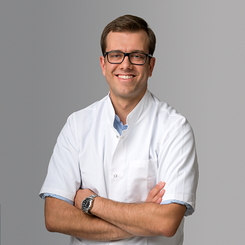 dr Mateusz Warchoł