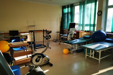 sala rehabilitacyjna w projekcie dotyczącym Rehabilitacji neurologicznej dla osób po udarze mózgu