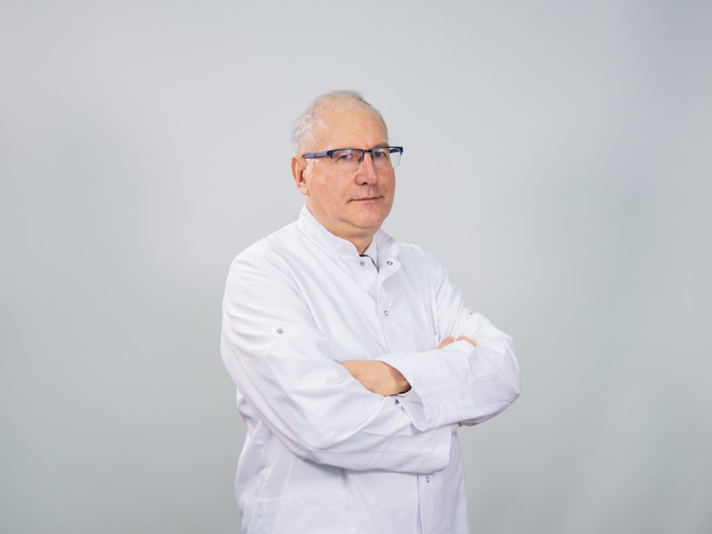 prof. dr hab. med. Maciej Głowacki