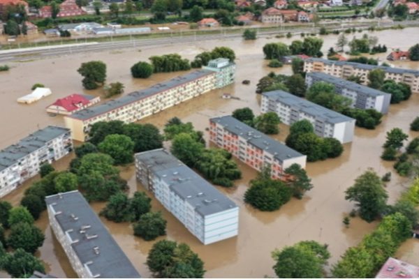 POMOC DLA POWODZIAN
