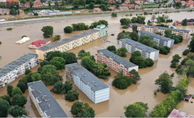 POMOC DLA POWODZIAN