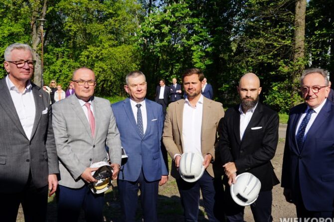 Sebastian Kulczyk w Poznaniu. W szpitalu im. Degi powstanie centrum rehabilitacji dzieci